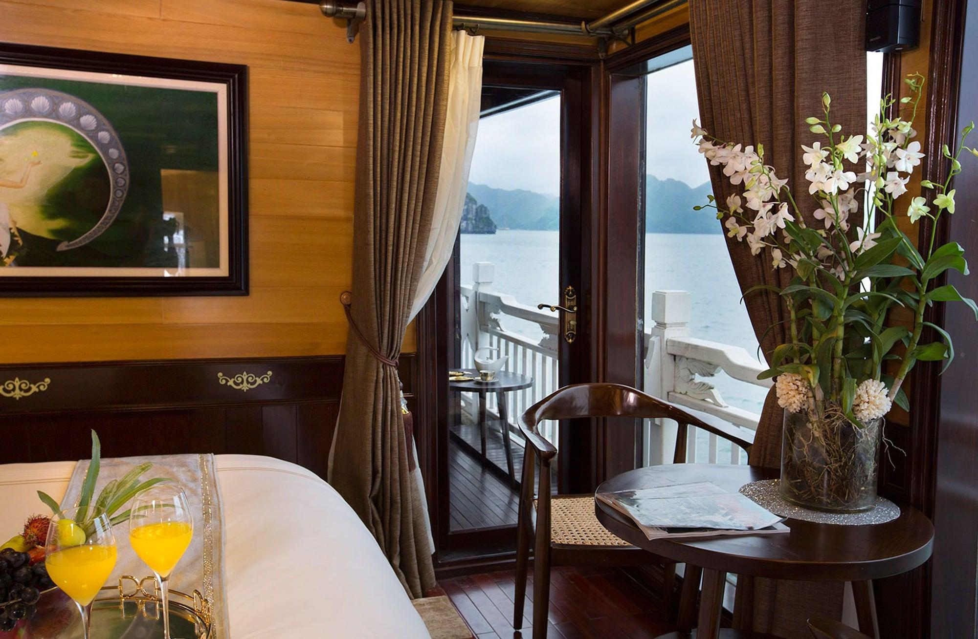 Aphrodite Cruise Hạ Long Ngoại thất bức ảnh