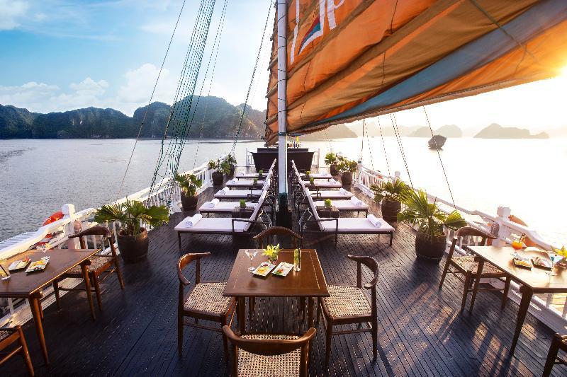 Aphrodite Cruise Hạ Long Ngoại thất bức ảnh
