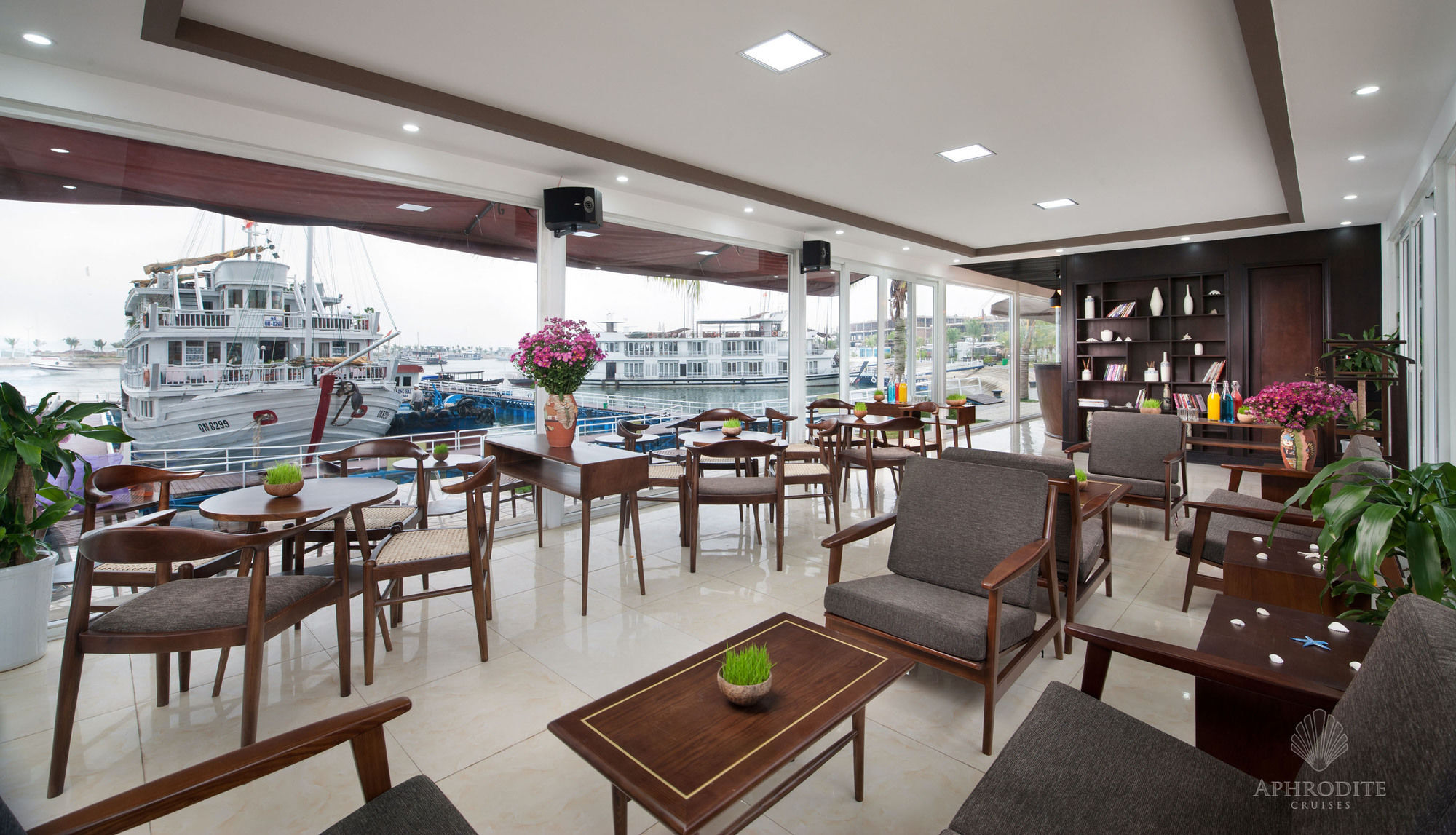 Aphrodite Cruise Hạ Long Ngoại thất bức ảnh