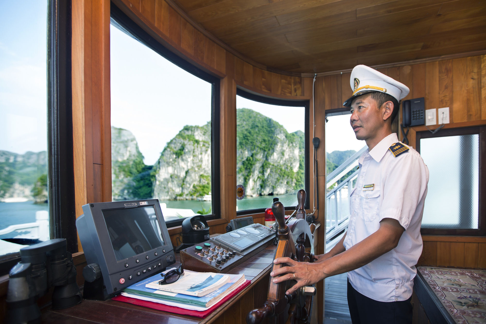 Aphrodite Cruise Hạ Long Ngoại thất bức ảnh