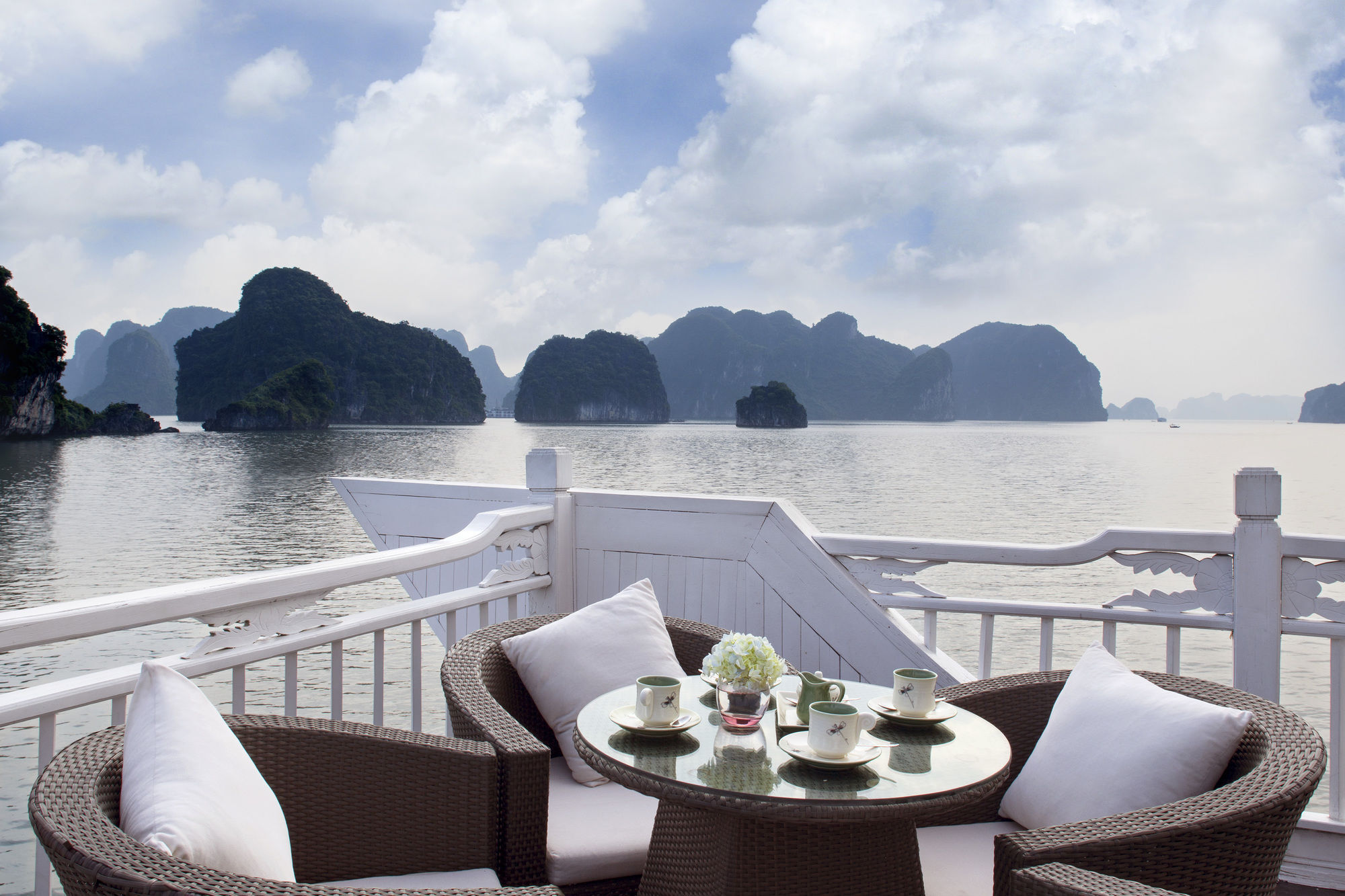 Aphrodite Cruise Hạ Long Ngoại thất bức ảnh