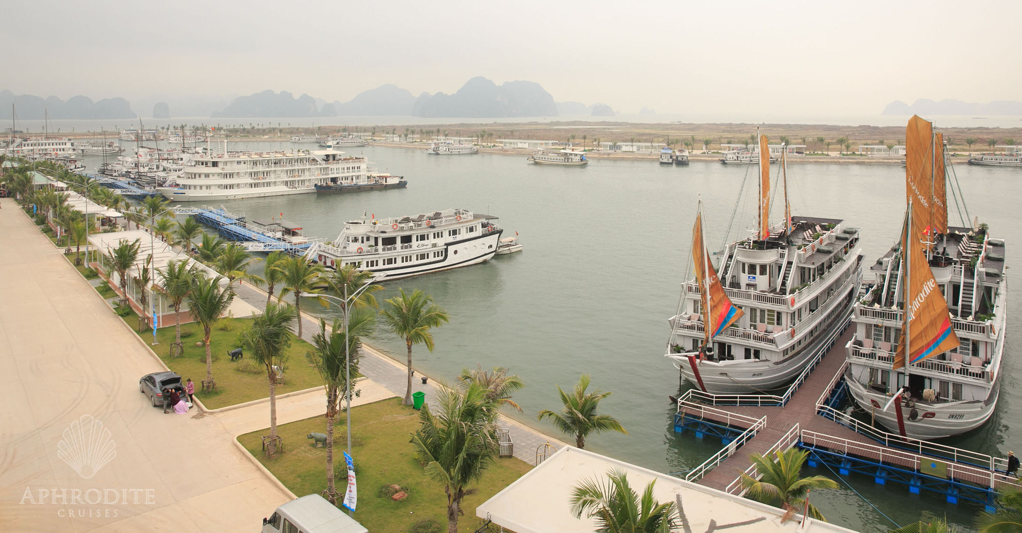 Aphrodite Cruise Hạ Long Ngoại thất bức ảnh