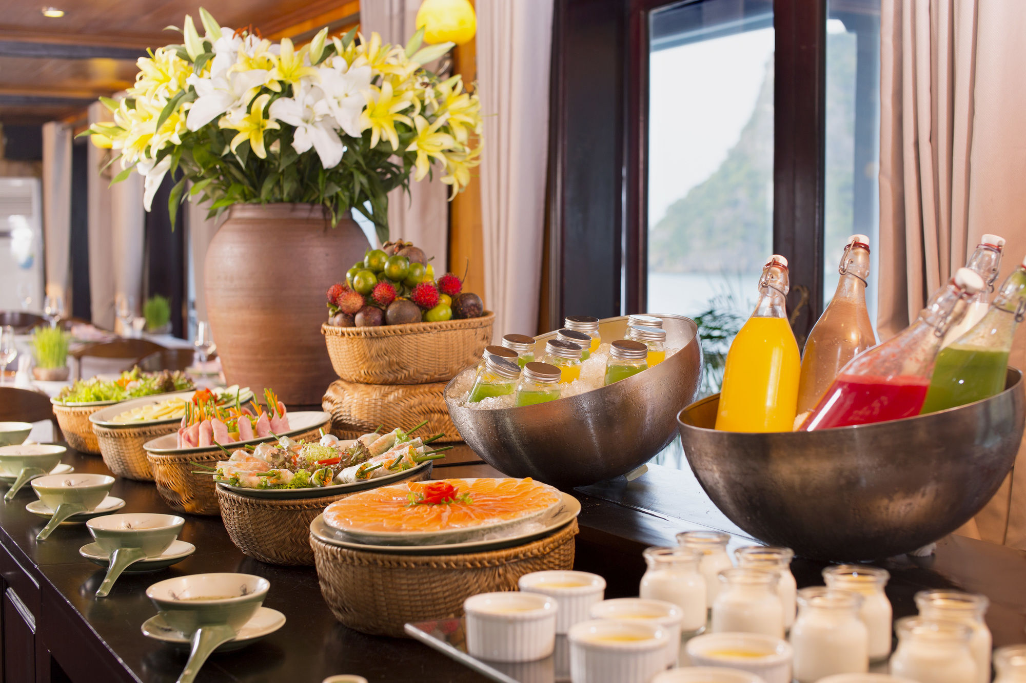 Aphrodite Cruise Hạ Long Ngoại thất bức ảnh